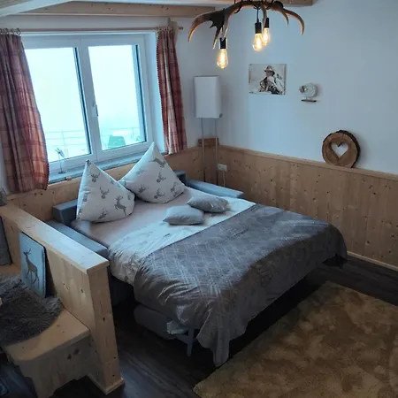 Much's Bergstueberl Apartman