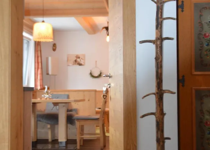 Much's Bergstueberl Apartment *